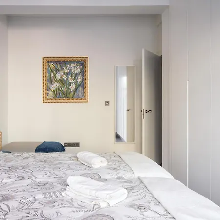 Nuevo Lujo Centro De + Wifi . Parking Appartement *